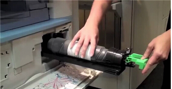 Đổ mực máy photocopy Aficio 2018