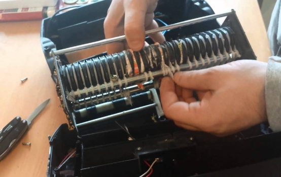 Sửa máy hủy tài liệu HP W2518CC