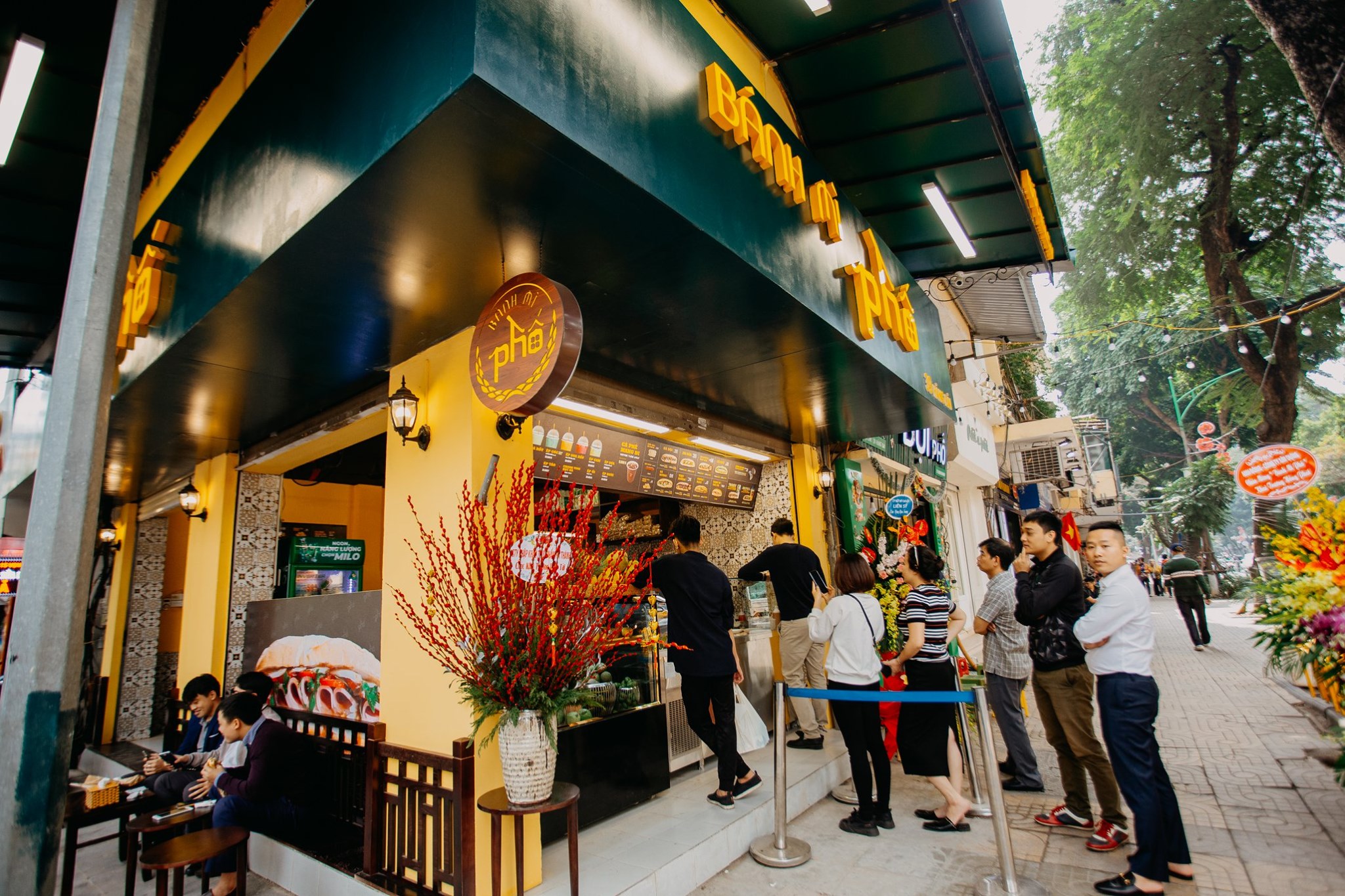 Hệ thống Camera chuỗi cửa hàng Bánh Mỳ Phố - 39 Phố Hàng Bài, Hà Nội