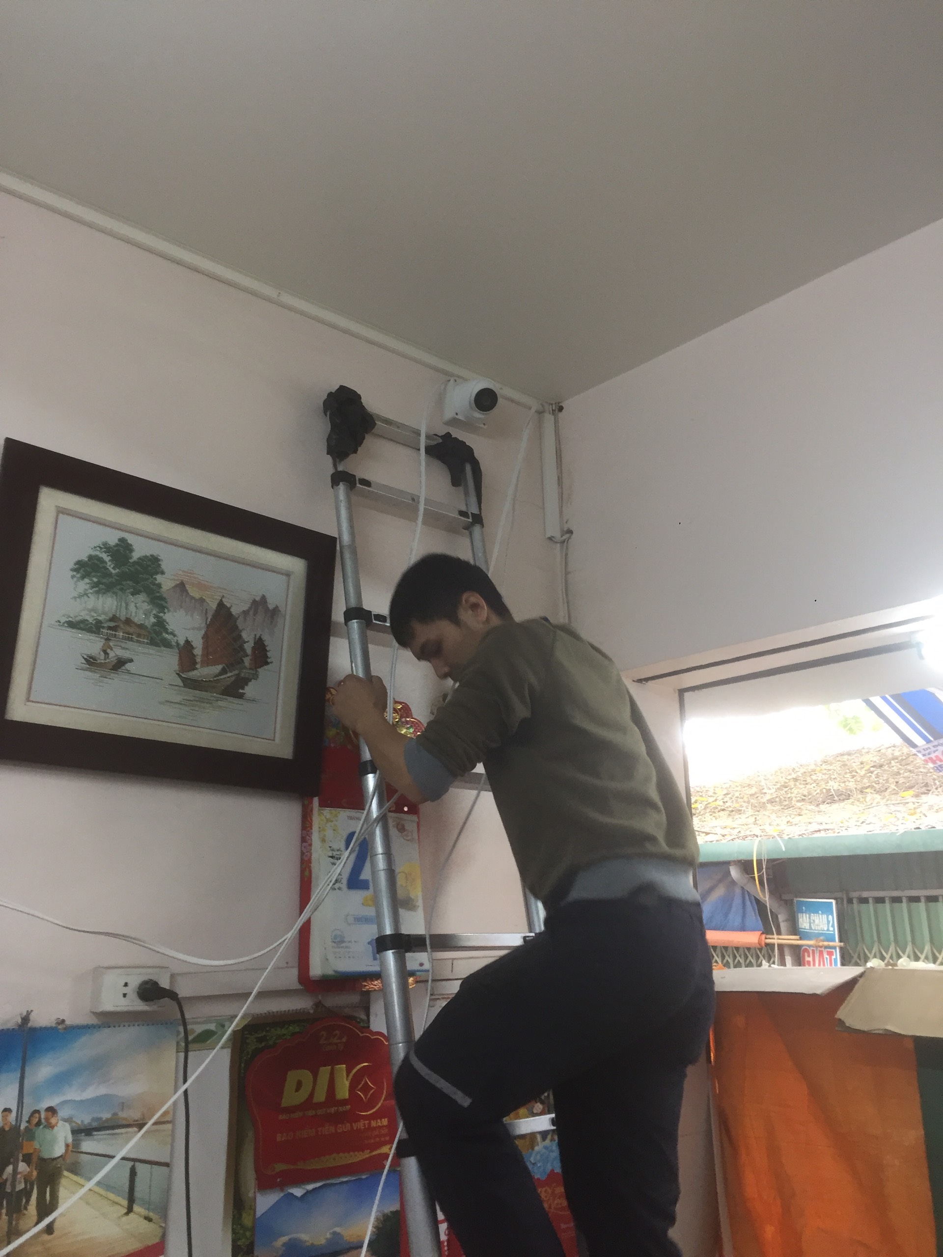 Hệ thống Camera tại cửa hàng giò chả Cầu Giấy - Hà Nội
